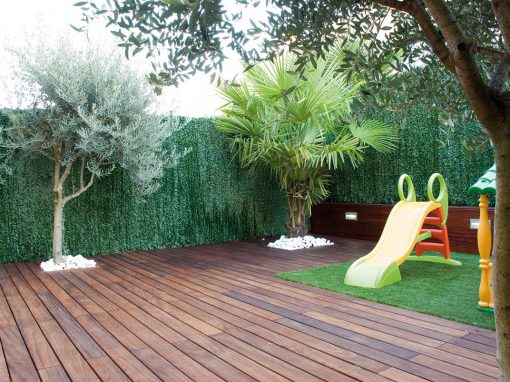 Jardín con tarima natural de exterior
